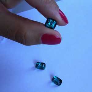 Cutting and facets
